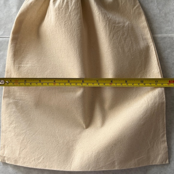 Tory Burch dust bag with blue drawstring and gold charm - Picture 5 of 5